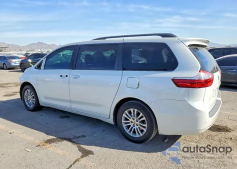 2017 Toyota Sienna Xle z USA, uszkodzony, nr VIN 5TDYZ3DC1HS839341